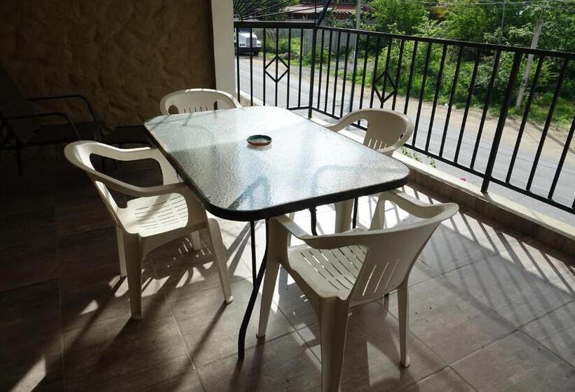 סוויטת ג'וניור עם מרפסת, Bungalows Casa Blanca