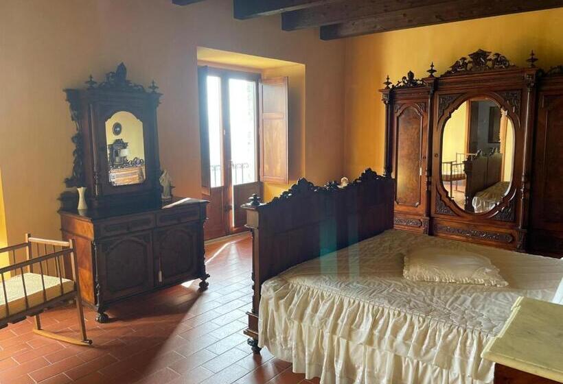 اتاق لوکس, Il Castello Dei Principi Sanseverino