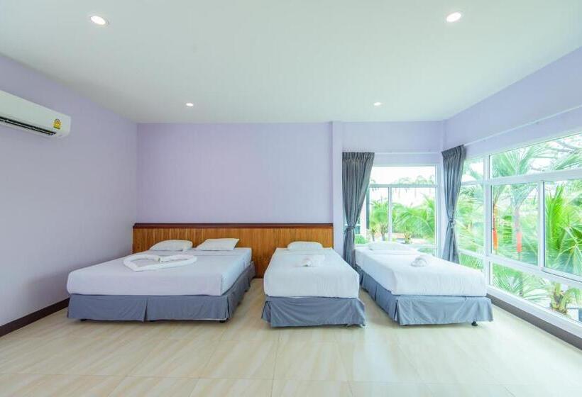园景标准四人间, จวรีน ลอร์ด รีสอร์ท แอนด์ โฮเทล   Javarine Lord Resort&
