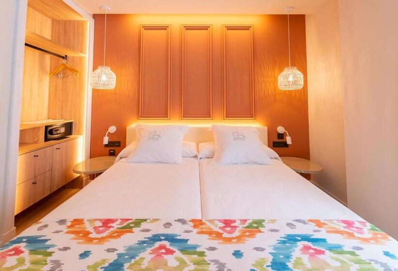 Delüks Oda, La Puerta De Nerja Boutique   Adults Recommended