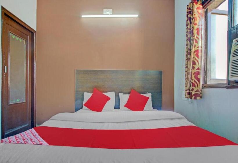 三人经典房间, Vaccinated Staff - Oyo 79463 Hotel Maan
