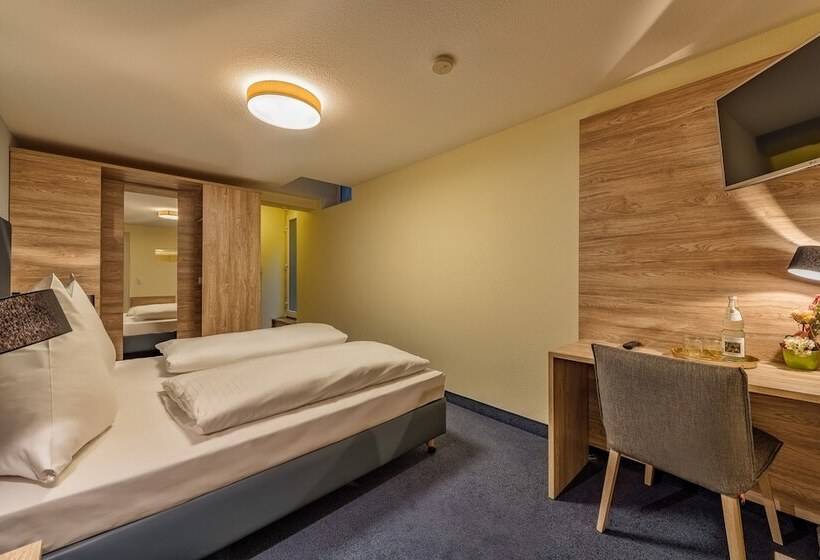 اتاق استاندارد سه نفره, Windsor