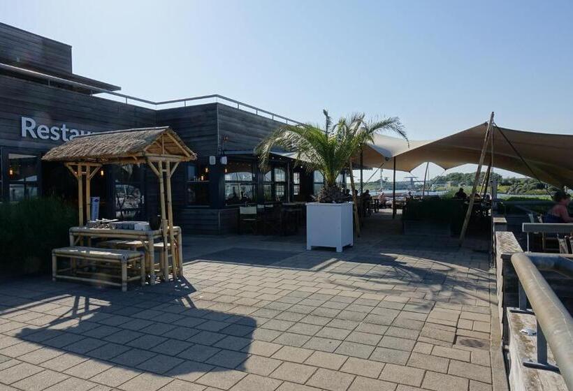 Студия Стандарт, Dock Hotel Stellendam