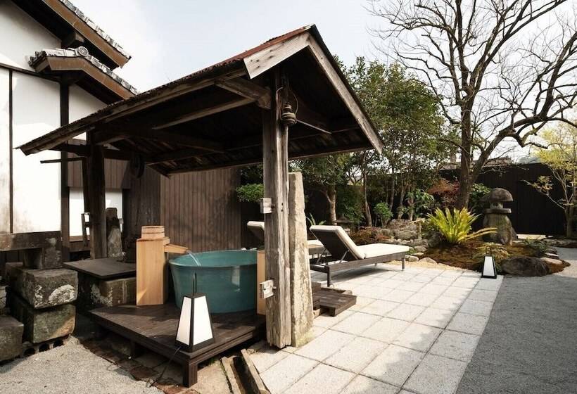 اتاق لوکس, Nazuna Obi Onsen Resort