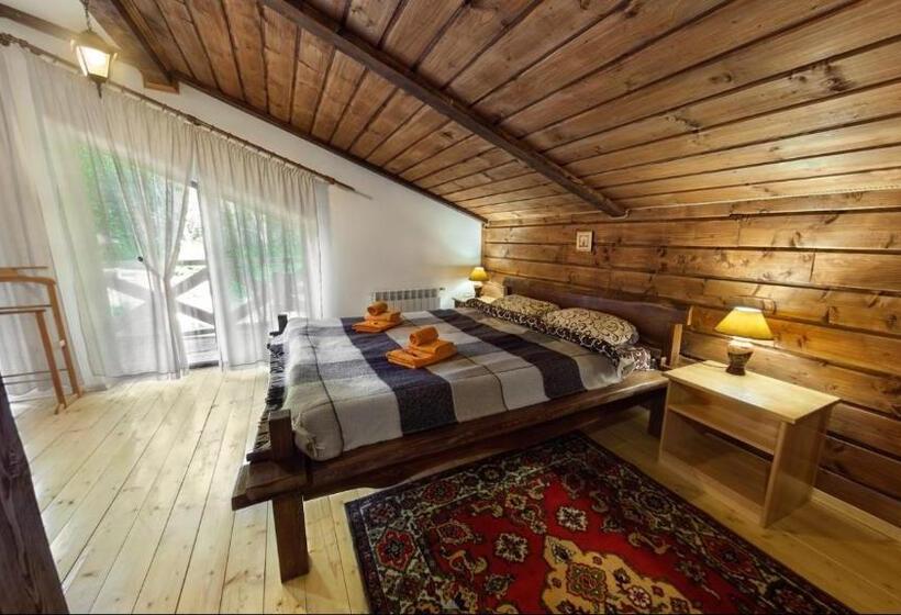 سوئیت با بالکن, Chalet Vedmezhe