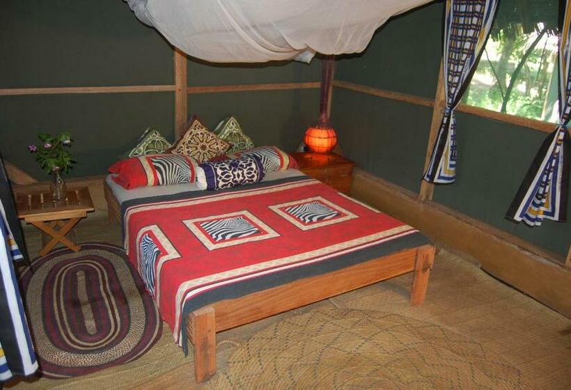 اتاق استاندارد با سرویس بهداشتی مشترک, The Beach Crab Resort
