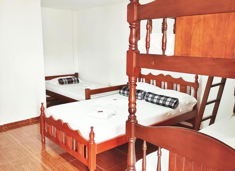 חדר משפחתי, Campestre Alto Bonito Del Quindío