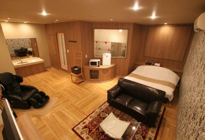 Номер Стандарт, Gem Oyama Adult Only