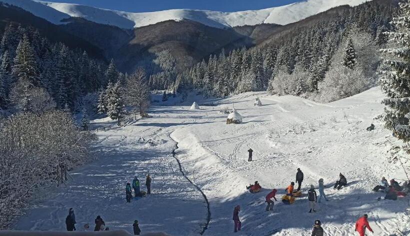 标准间带山景, під горбком