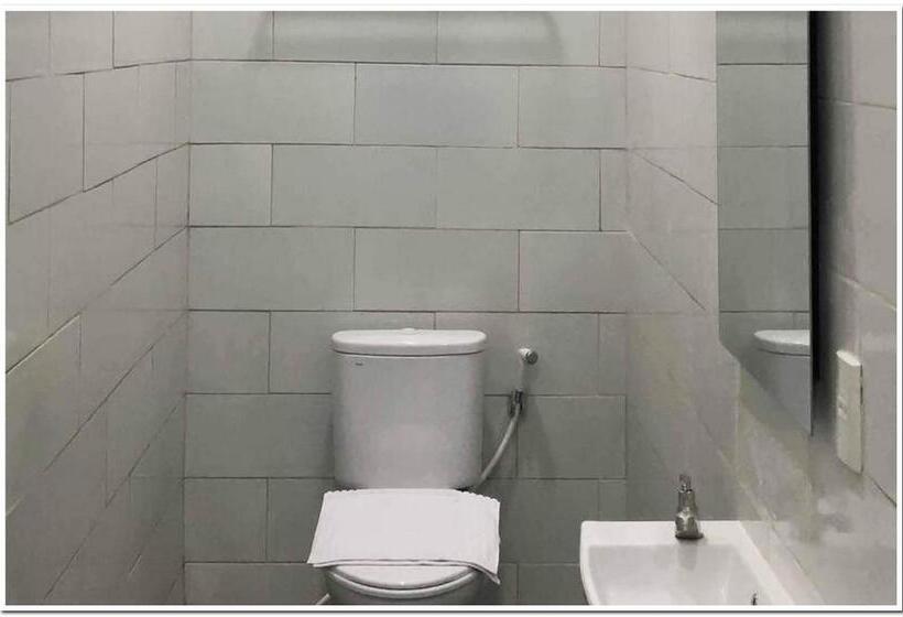 Номер Deluxe, Jotel Guest House Mitra Reddoorz
