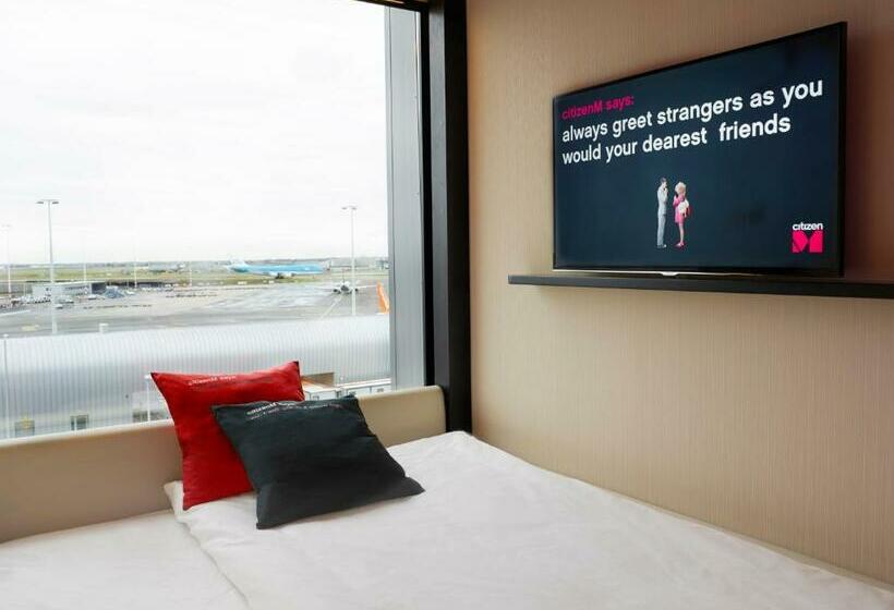 Standard Room King Size Bed, Citizenm Schiphol Airport