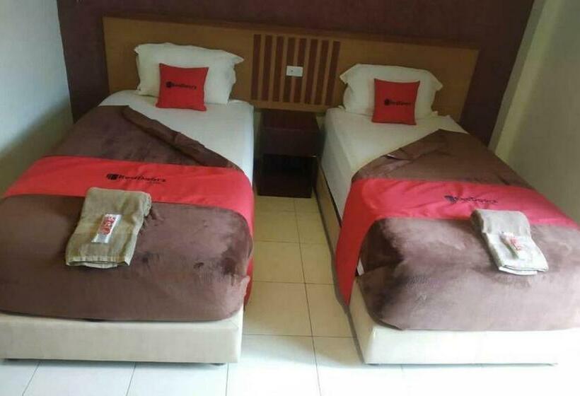 Номер Стандарт, Reddoorz Plus Syariah @ Jalan Syiah Kuala Banda Aceh