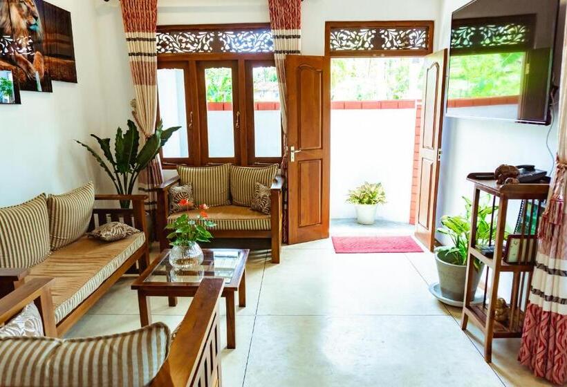 Вилла 1 Спальня, Younger Villa