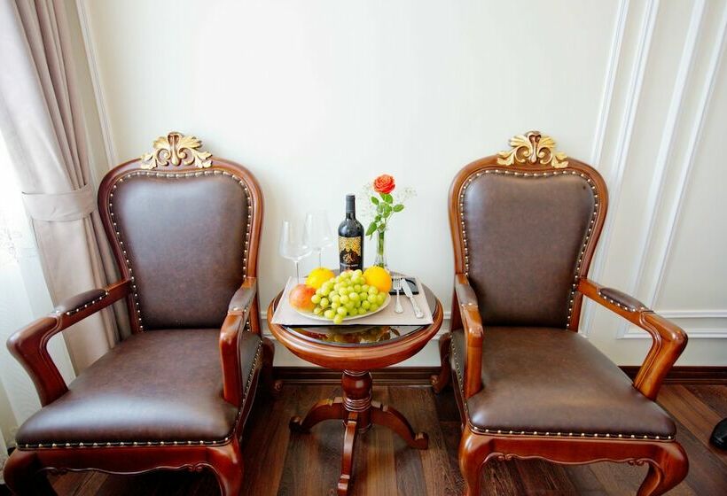 اتاق لوکس, Thai Ha Luxury
