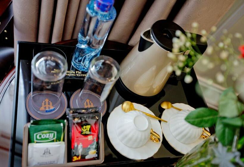 اتاق لوکس, Thai Ha Luxury