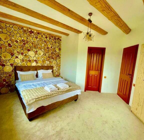 Номер Стандарт, Casa Crăciun
