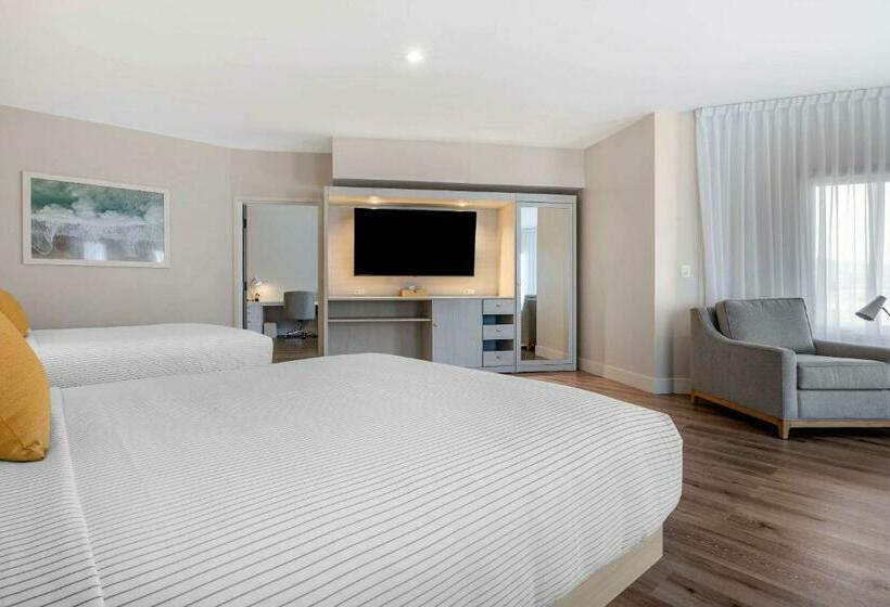 Люкс Адаптированный для Инвалидов, Cambria Hotel Calabasas   Malibu