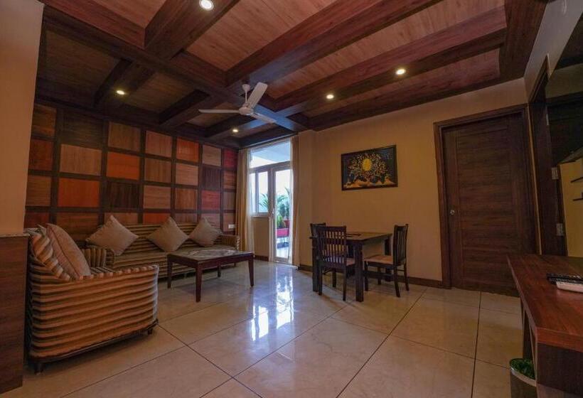 패밀리 스위트, Neugal Riverfront Resort