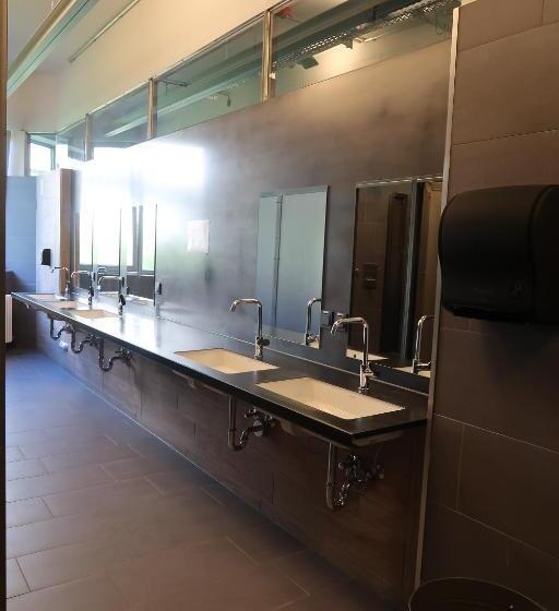 ルームシェアのワンベッド, Daheim Triberg