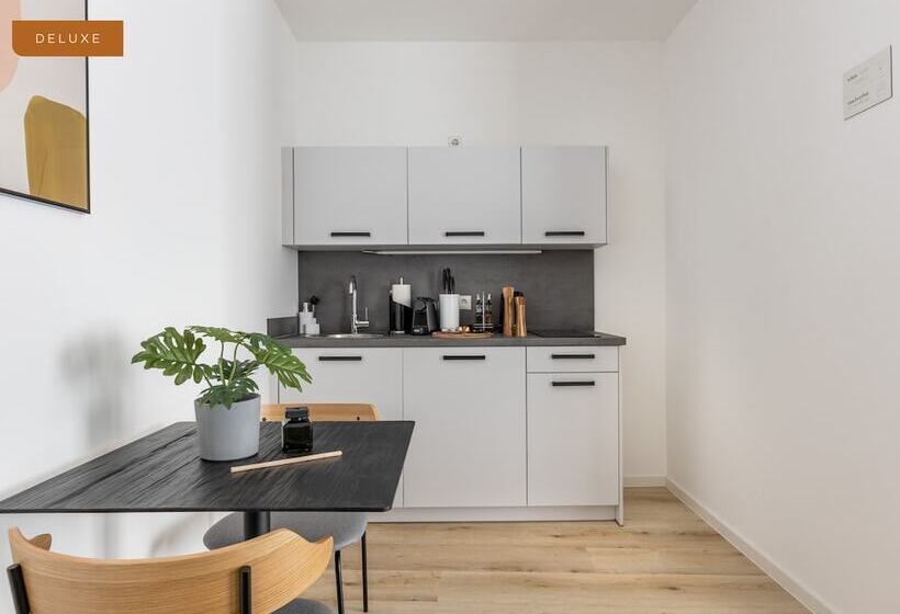 Люкс Повышенной Комфортности, Limehome Osnabruck Johannisstraße