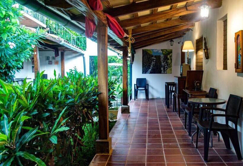 经济房, Hostal Koltin Suchitoto