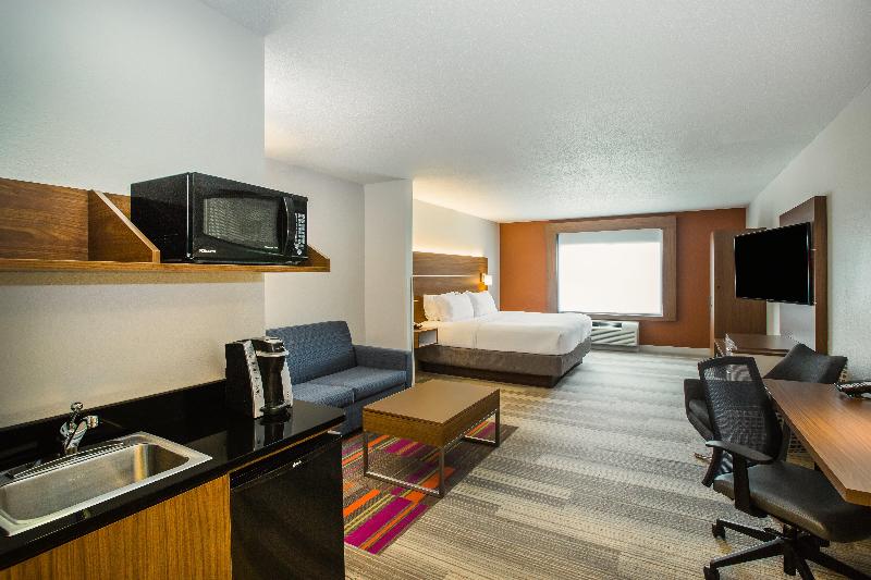 Люкс Кровать Кинг, Holiday Inn Express Hotel & Suites Bellevue Omaha Area, An Ihg