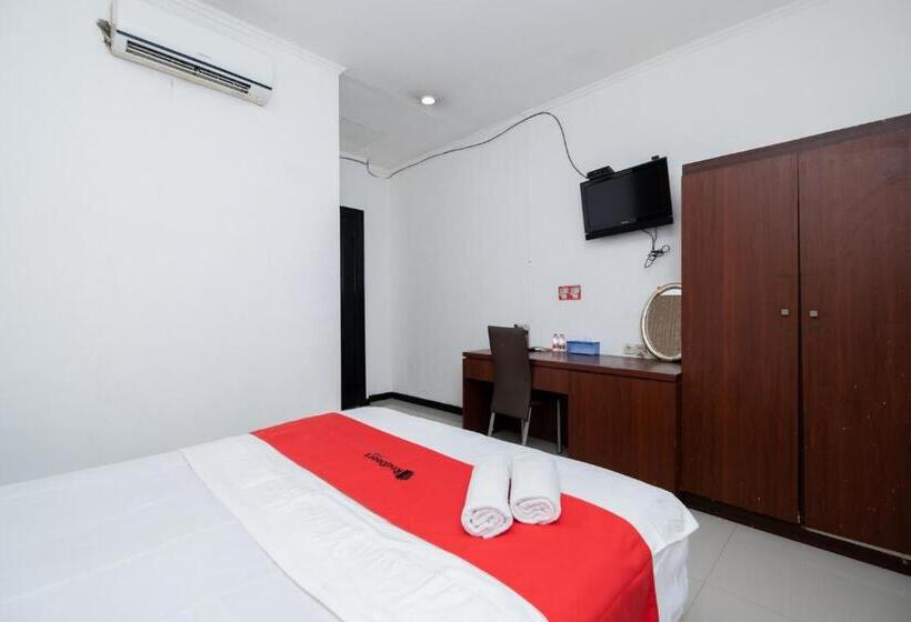 Номер Стандарт, Reddoorz Near Bukit Darmo Golf