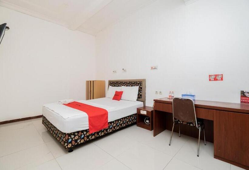 Номер Стандарт, Reddoorz Near Bukit Darmo Golf