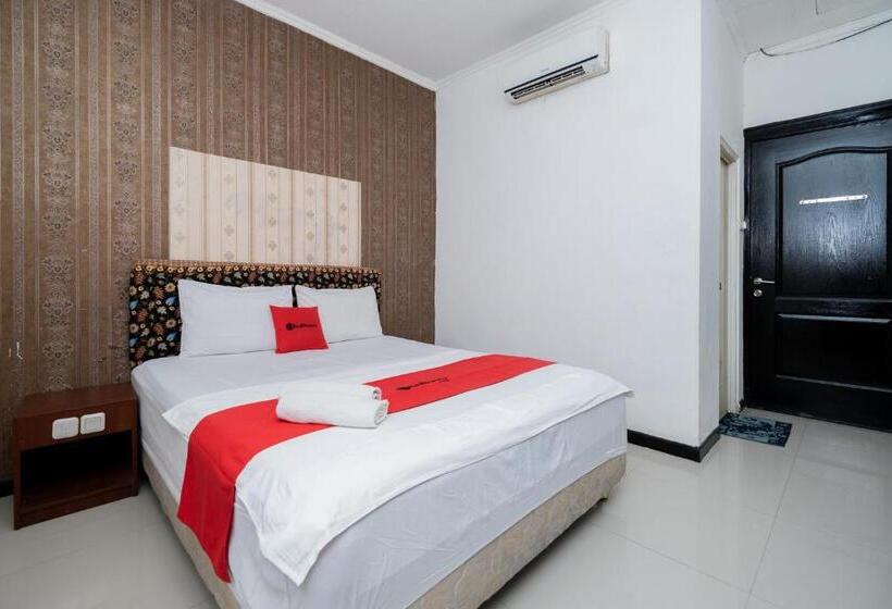 Номер Стандарт, Reddoorz Near Bukit Darmo Golf