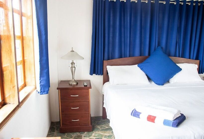 اتاق خانوادگی با چشم‌انداز باغ, Rainbow Bay Beach & Dive Resort