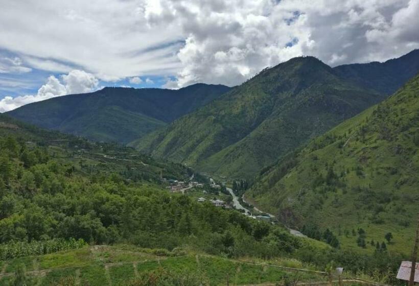 اتاق لوکس با تراس, The Postcard Dewa, Thimphu, Bhutan