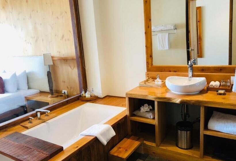 Premium room with terrace, The Postcard Dewa, Thimphu, Bhutan