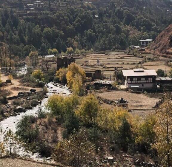 سوییت, The Postcard Dewa, Thimphu, Bhutan