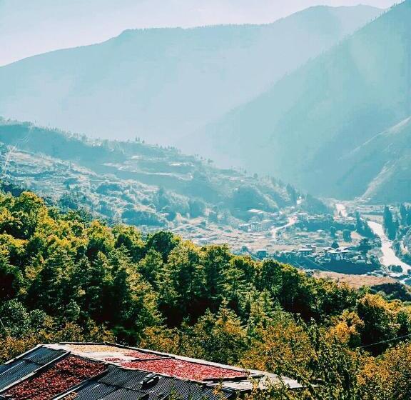 سوئیت پریمیوم, The Postcard Dewa, Thimphu, Bhutan