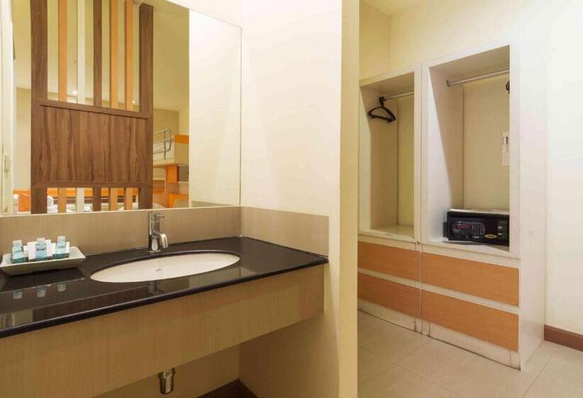 اتاق خانوادگی, Imm Hotel Thaphae Chiang Mai