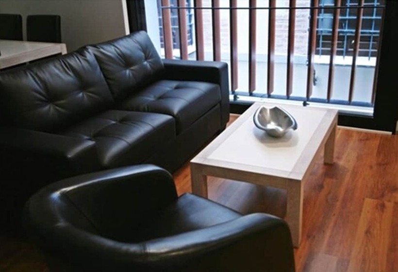 آپارتمان 1 خوابه, Apartamentos Coronado