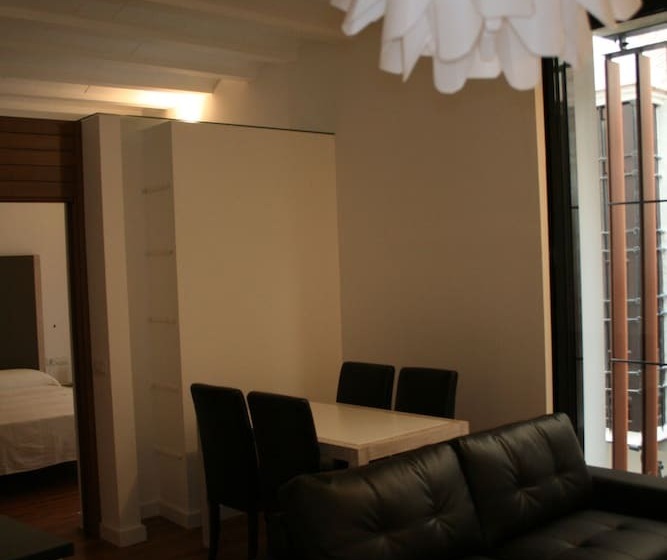 آپارتمان 1 خوابه, Apartamentos Coronado