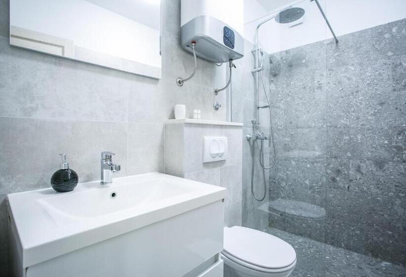 חדר סופריור עם טרסה, Garden Apartment
