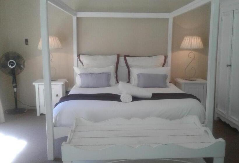 스위트, The Historic Hogsback Inn