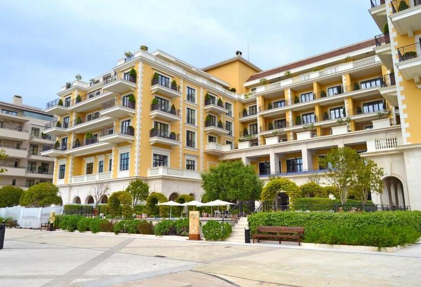 سوییت, Tivat Apartments