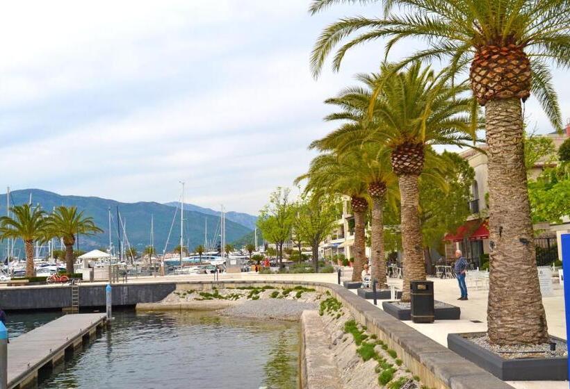 سوییت, Tivat Apartments