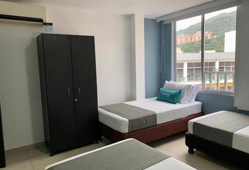 Номер Стандарт Трехместный, Ayenda 1415 Las Vegas Granada