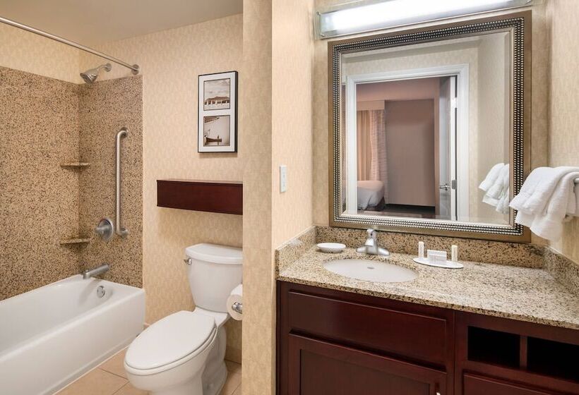 Люкс 2 Спальни, Residence Inn Long Beach Downtown