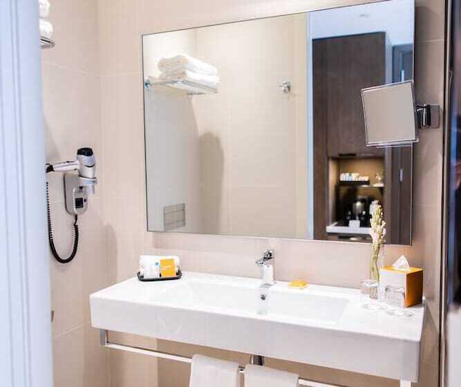 اتاق استاندارد, Centro Mada Amman By Rotana