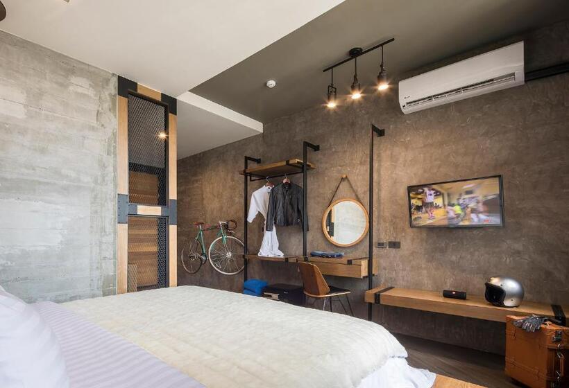 Стандартный Номер Кровать Кинг, Wheeler Bed & Bike