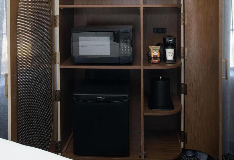 带大床的套房, Courtyard By Marriott Santa Cruz