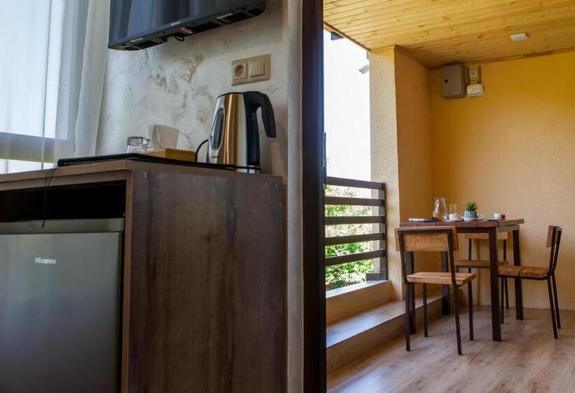 Четырехместный Номер Стандарт, Dilivita Rest House