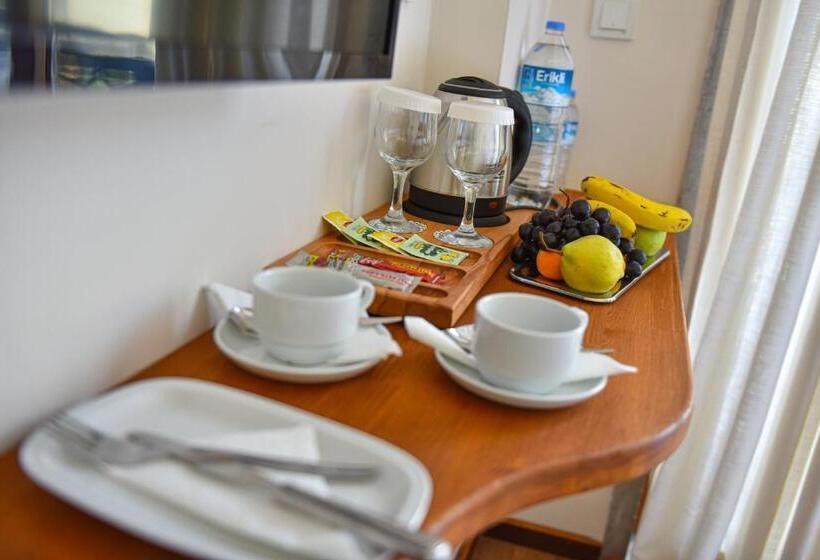 Трехместный Номер Deluxe Вид на Море, North Wind Hotels   Karaburun