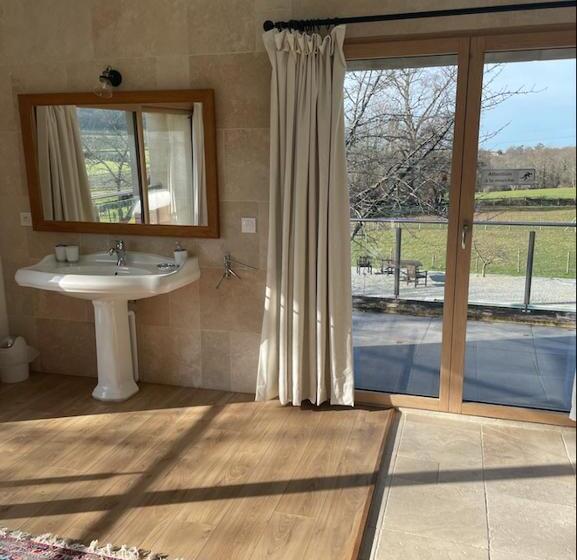 Люкс Deluxe Кровать Кинг, Domaine De Badine, Bordeaux Centre 15mn