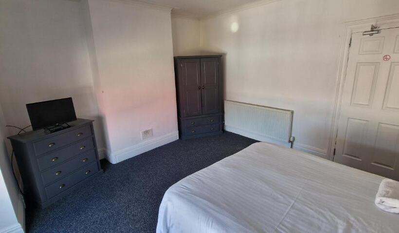 Номер Стандарт, Apartment In Central Doncaster